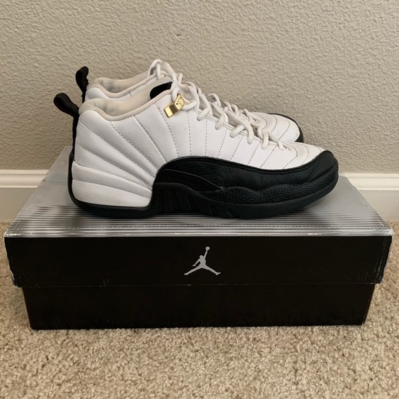 jordan 12 size 5.5 y